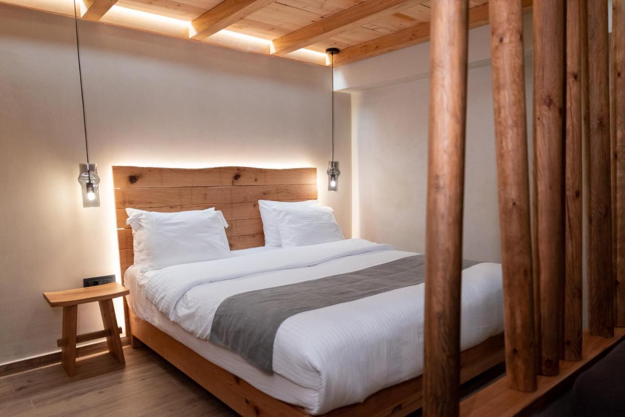 Theros By Agora Luxury In The Heart Of Apartment