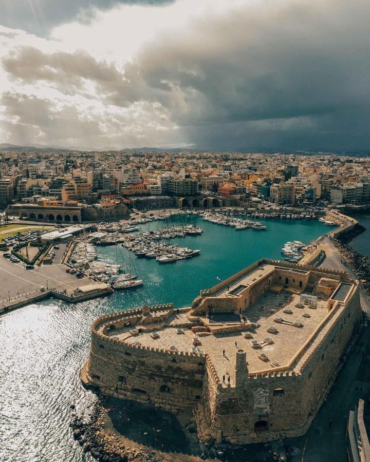 Apartment Theros By Agora Luxury In The Heart Of Heraklion (Crete)
