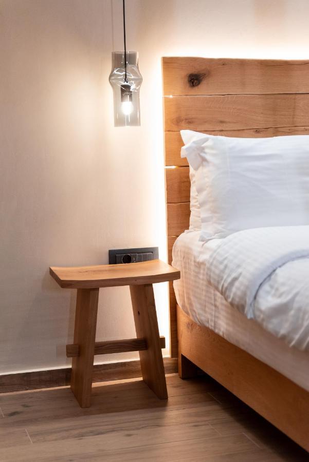 Theros By Agora Luxury In The Heart Of * Heraklion (Crete)