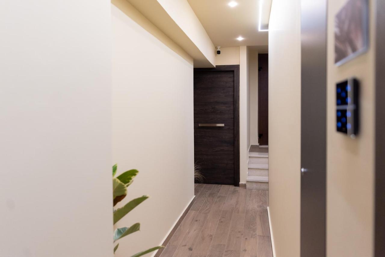 Theros By Agora Luxury In The Heart Of * Heraklion (Crete)