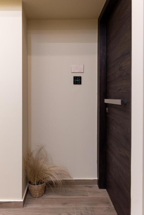 Theros By Agora Luxury In The Heart Of